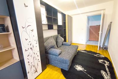 Apartament cu 3 camere decomandat, mobilat în Gării