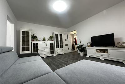 Apartament cu 2 camere semidecomandat, mobilat în Dâmbovița