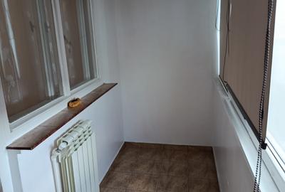 Tomis 3 -2 camere decomandat et 6/10 - 7