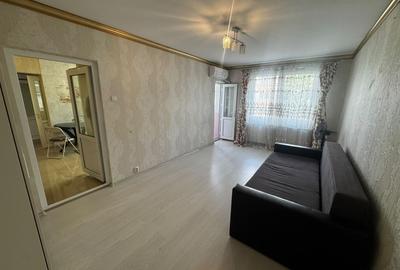 Apartament cu 2 camere decomandat în Teiul Doamnei