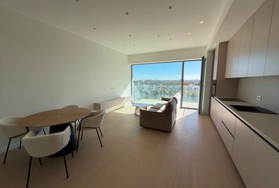Apartament cu 3 camere decomandat în Aviației