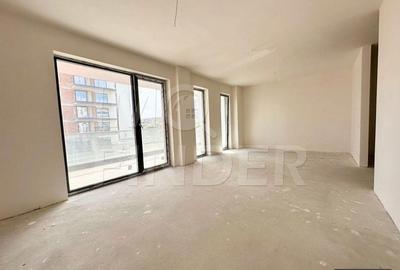 Apartament cu 3 camere decomandat în Andrei Mureșanu