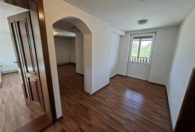 Casa individuala 5 camere garaj pivnita 250mp teren zona Gusterita - 9