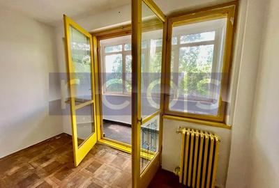 Apartament cu 3 camere semidecomandat în Gara de Nord