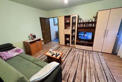 Apartament cu 2 camere nedecomandat în Girocului