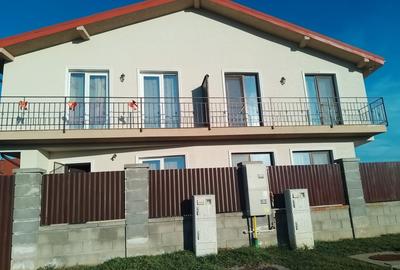 Duplex cu 4 camere în Moșnița Nouă