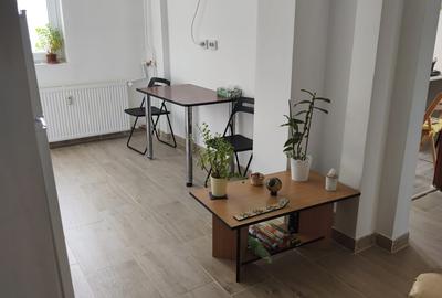 Piata Muncii - Calea Clarasilor - Apartament 3 camere decomandat - 2