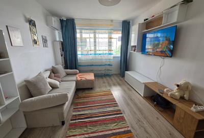 Apartament cu 2 camere semidecomandat în Berceni