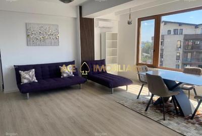 Apartament cu 3 camere semidecomandat, mobilat în Băneasa