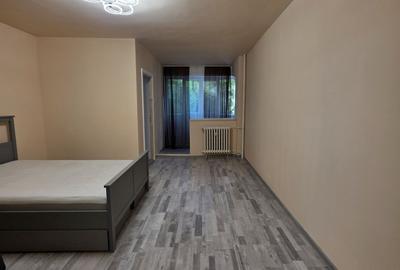 Garsonieră decomandată în Drumul Taberei