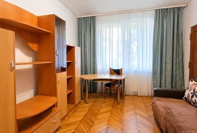 Apartament cu 2 camere semidecomandat în Schei
