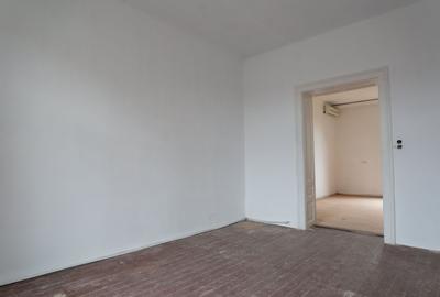 De vanzare Cladire bloc Istoric Central Arad D+P+E+M curte proprie - 20