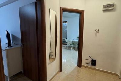 Apartament cu 2 camere decomandat, mobilat în Central