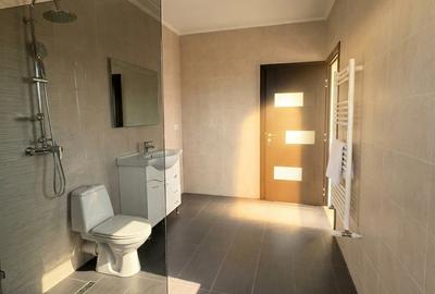 Casa individuala cu 4 camere si mansarda. Comision 0% - 10