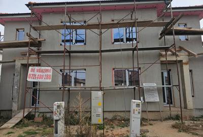 Duplex cu 4 camere în Moșnița Nouă