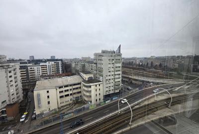 Apartament cu 2 camere semidecomandat, mobilat în Titulescu