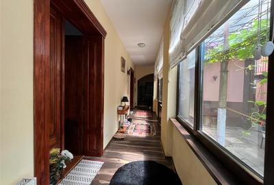 Lugoj, Casa 6 Cam., Teren 511 Mp., Str. Oituz. nr.1 - 17