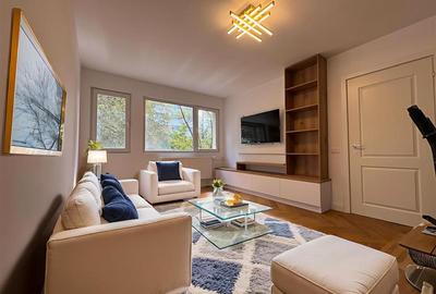 Apartament cu 3 camere semidecomandat, mobilat în Titan