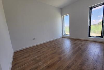 CASA INDIVIDUALA, 4 CAMERE, 2 BAI SI POD, MALL MOLDOVA - 9