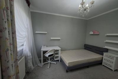 Apartament modern cu 3 camere de închiriat în Vasile Aaron – Strada Negoveanu - 11