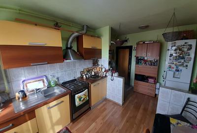 Apartament 3 camere semidecomandat, zona Big - 5