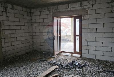 Casă / Vilă cu 12 camere, teren intravilan de 2869mp în Siminicea, SV - 15