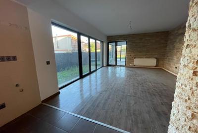 Casă individuală cu 5 camere în Someșeni