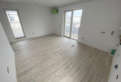 Proprietar. Nou. 3 camere. Etaj 1. Zona Girocului - langa Profi Neptun. - 2
