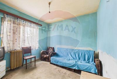 Apartament cu 3 camere decomandat în Giurgiului