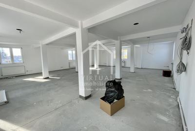 Spatiu comercial cu 8 camere, 5 bai, terasa - zona Centrala - 36