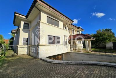 Casa individuala in Piata 14 Iulie cu 5 dormitoare, garaj dublu si piscina! - 2