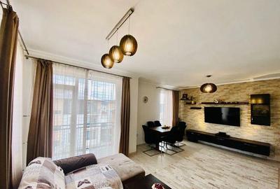 Apartament cu 3 camere decomandat, mobilat în Exterior Sud