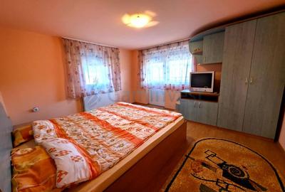 Gospodarie cu atelier si livada de vanzare in Felcheriu, Bihor - 9