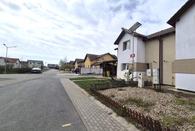 Casă elegantă în Via Carmina, Arad, Comision 0 - 7