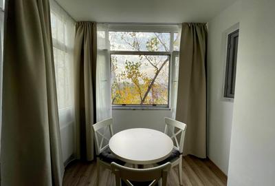 Apartament cu 2 camere semidecomandat în Cișmigiu