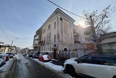 Apartament cu 3 camere decomandat în Calea Călărașilor