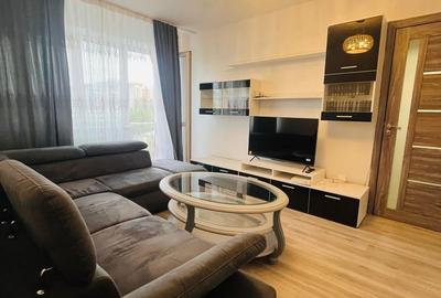 Apartament cu 2 camere decomandat, mobilat în Titan