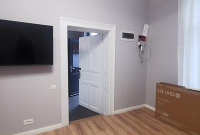 Spatiu de birou, nou renovat, la casa, in zona centrala. - 1