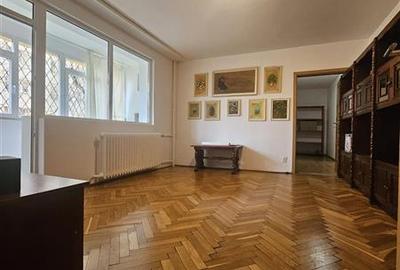 Vanzare Apartament 3 camere - Teiul Doamnei  Bucur Obor - Aleea Otesani - 2