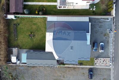 Casa / Vila cu 7 camere de vanzare in Chinteni - 2