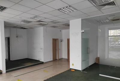 Bd. Decebal, la 50 m de metrou Piața Muncii I suprafata 110 mp I pret 3500 euro - 2