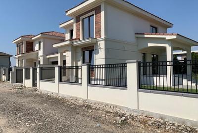 Duplex lipit prin garaj! Dumbravita - 1