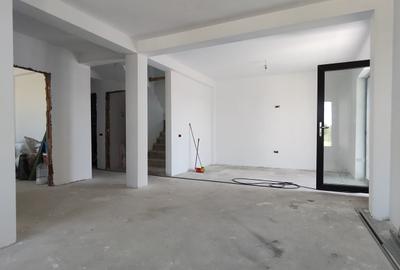 FARA COMISIOANE casa cu 4 camere P+1+pod 2 placi terasa curent 380v LA CHEIE - 8