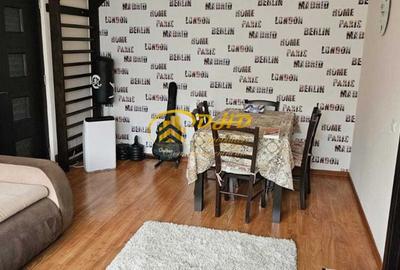 Apartament cu 3 camere semidecomandat în Podu Roș