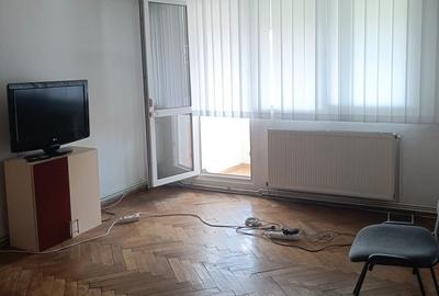 Apartament 2 camere liber la vanzare zona Astra - Planete