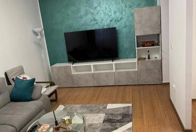 Apartament cu 3 camere decomandat în Drumul Taberei