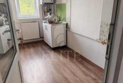 Apartament 3 camere în zona STRAZII BAITA - 2