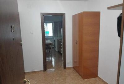 Tineretului-strada Constantin Radulescu Motru-garsoniera - 1