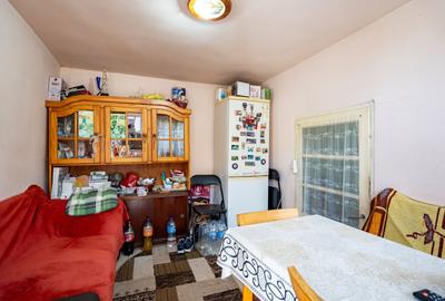 Casa de vanzare cu 2 camere si teren 1068 mp zona Renașterii - 6