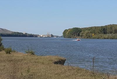 OCAZIE : INTRAVILAN com. MURIGHIOL - 19 euro/m.p. Deschidere Dunare  74 m. - 1